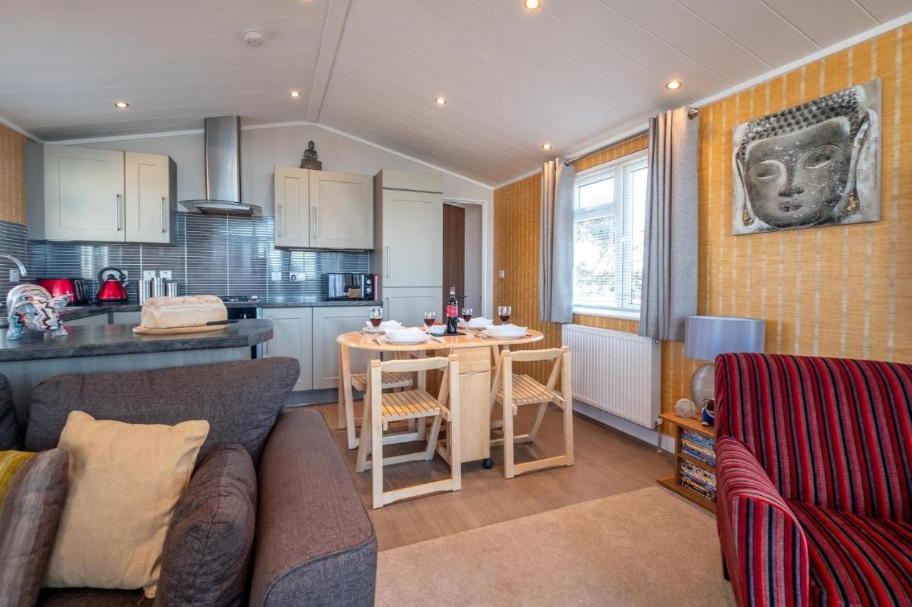 Chelsea Lodge - Aldeburgh Coastal Cottages Sizewell Extérieur photo