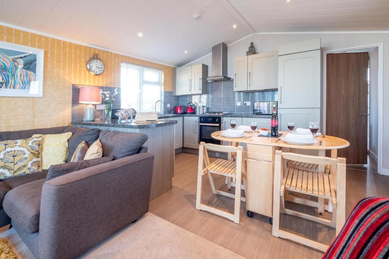 Chelsea Lodge - Aldeburgh Coastal Cottages Sizewell Extérieur photo
